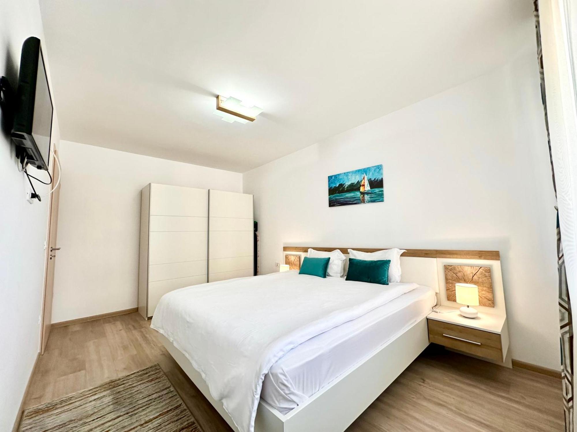Kasper Coresi Mall - Rise Private Apartments & Suites براشوف المظهر الخارجي الصورة
