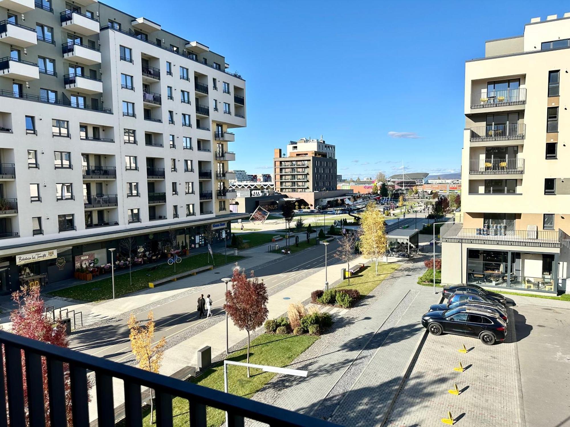 Kasper Coresi Mall - Rise Private Apartments & Suites براشوف الغرفة الصورة