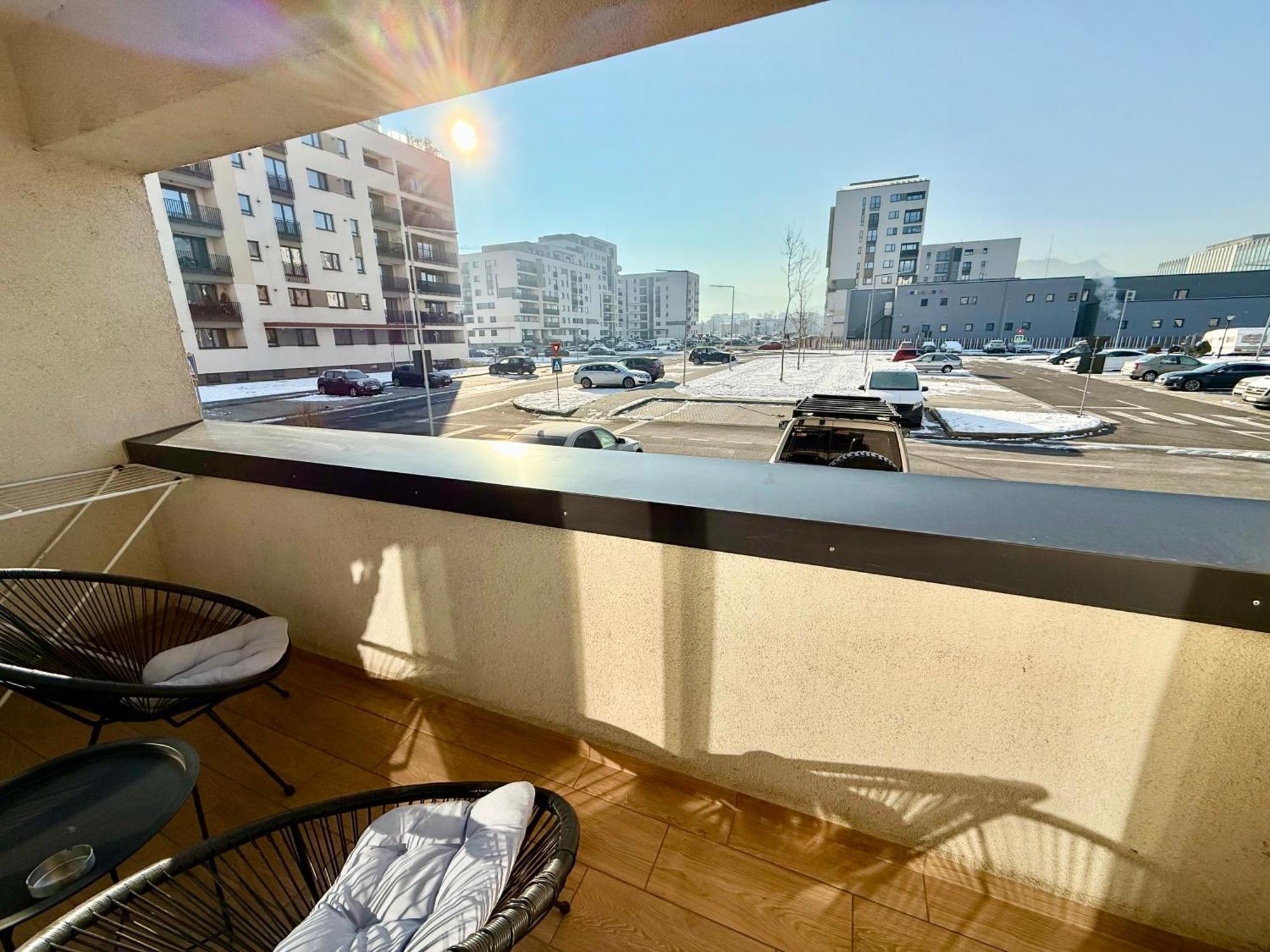 Kasper Coresi Mall - Rise Private Apartments & Suites براشوف المظهر الخارجي الصورة