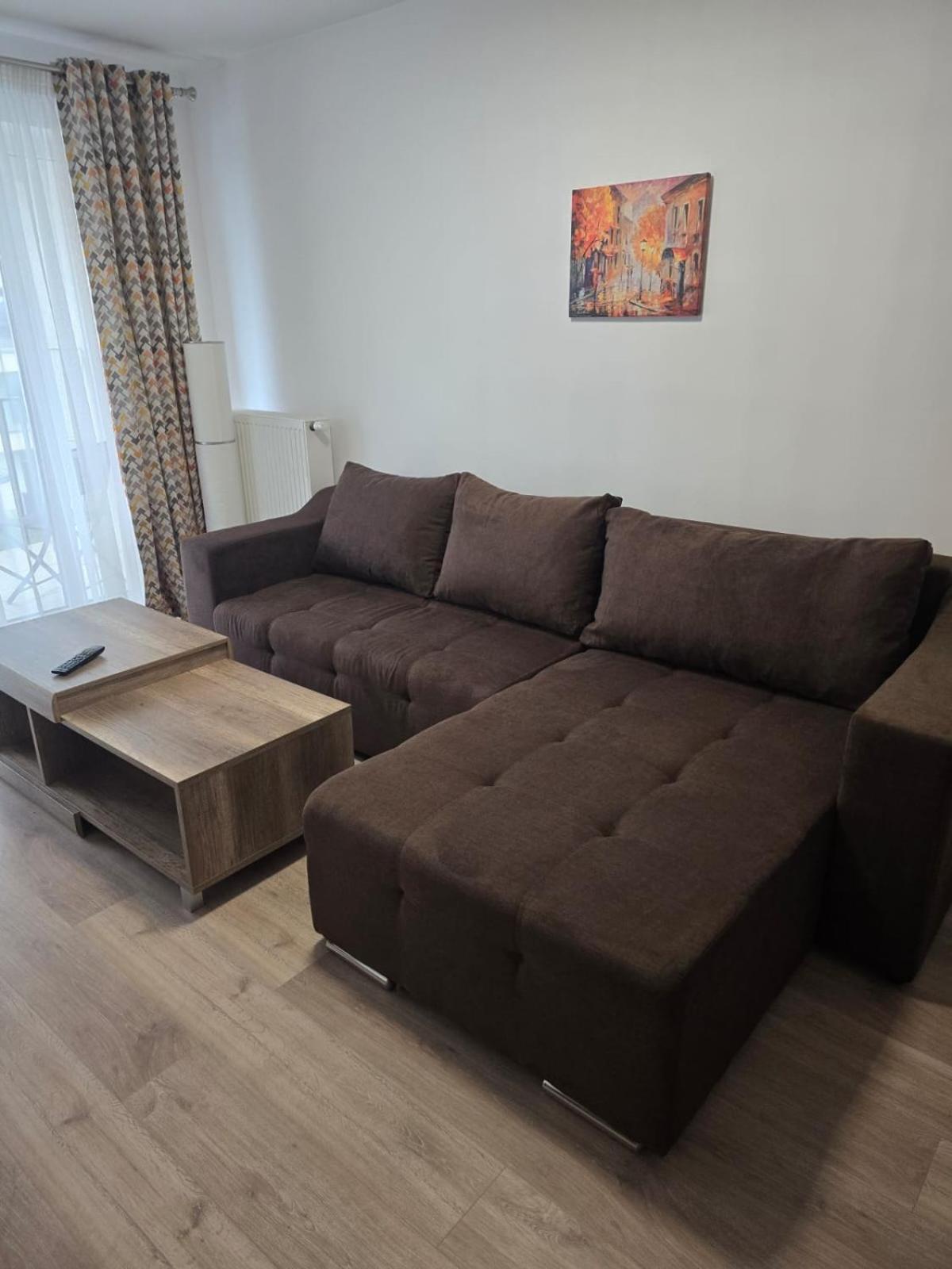 Kasper Coresi Mall - Rise Private Apartments & Suites براشوف المظهر الخارجي الصورة